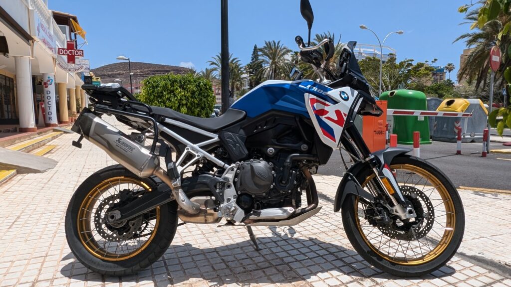 BMW F900 GS Tricolore - Tenerife